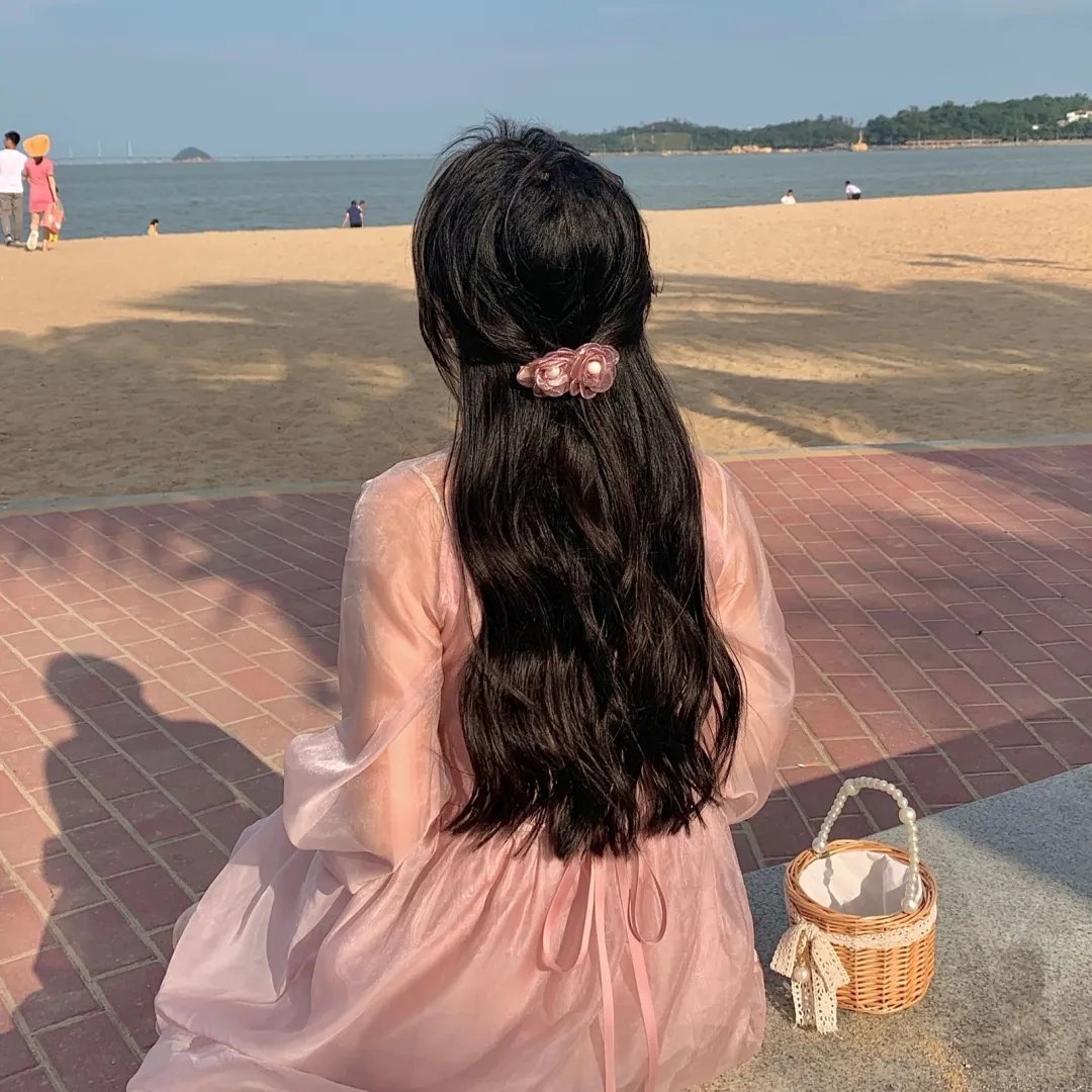 不信神的女子 海报